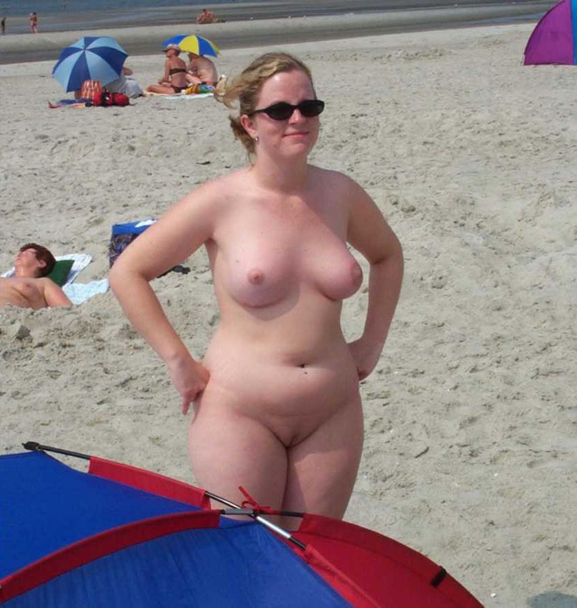 Plumper Beach Pussy - Beach Chubby Pussy | Sex Pictures Pass